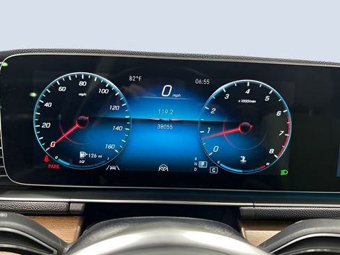 Used 2023 Mercedes-Benz GLE 350 4MATIC image 19
