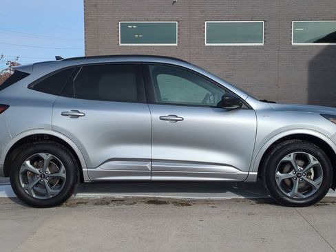 Certified 2023 Ford Escape ST-Line image 8