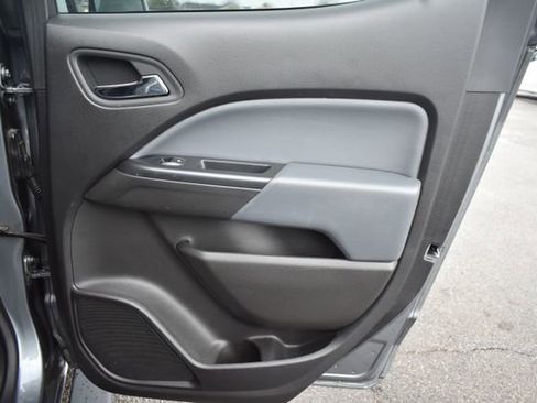 Used 2019 Chevrolet Colorado Z71 image 39