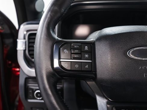 Used 2025 Ford F250 Platinum w/ FX4 Off-Road Package image 11