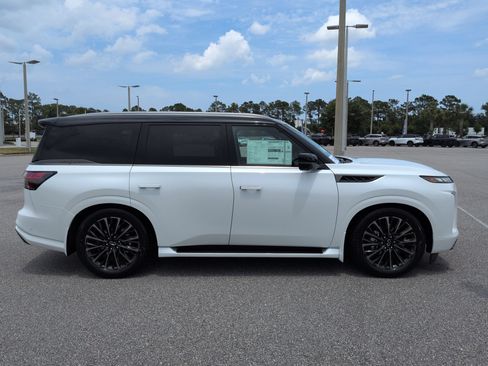 New 2026 INFINITI QX80 Autograph w/ Premium Cargo Package AWD/4WD image 4