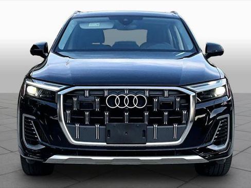 Certified 2025 Audi Q7 3.0T Premium Plus AWD/4WD image 4