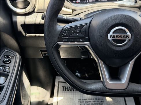 Used 2021 Nissan Versa SV FWD image 35