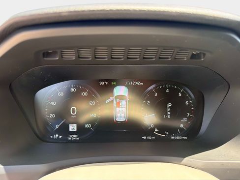 Used 2021 Volvo XC90 T5 Momentum w/ Climate Package FWD image 26