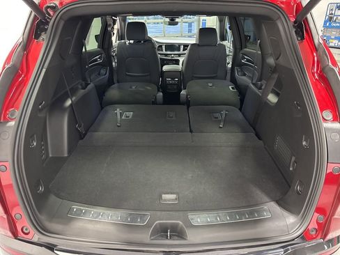 Used 2024 Buick Enclave Essence w/ Sport Touring Edition image 39