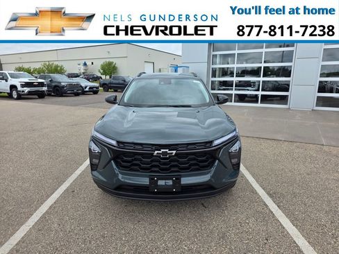 New 2026 Chevrolet Trax LT w/ Driver Confidence Package FWD image 2