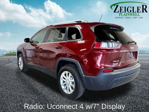 Used 2019 Jeep Cherokee Latitude AWD/4WD image 3