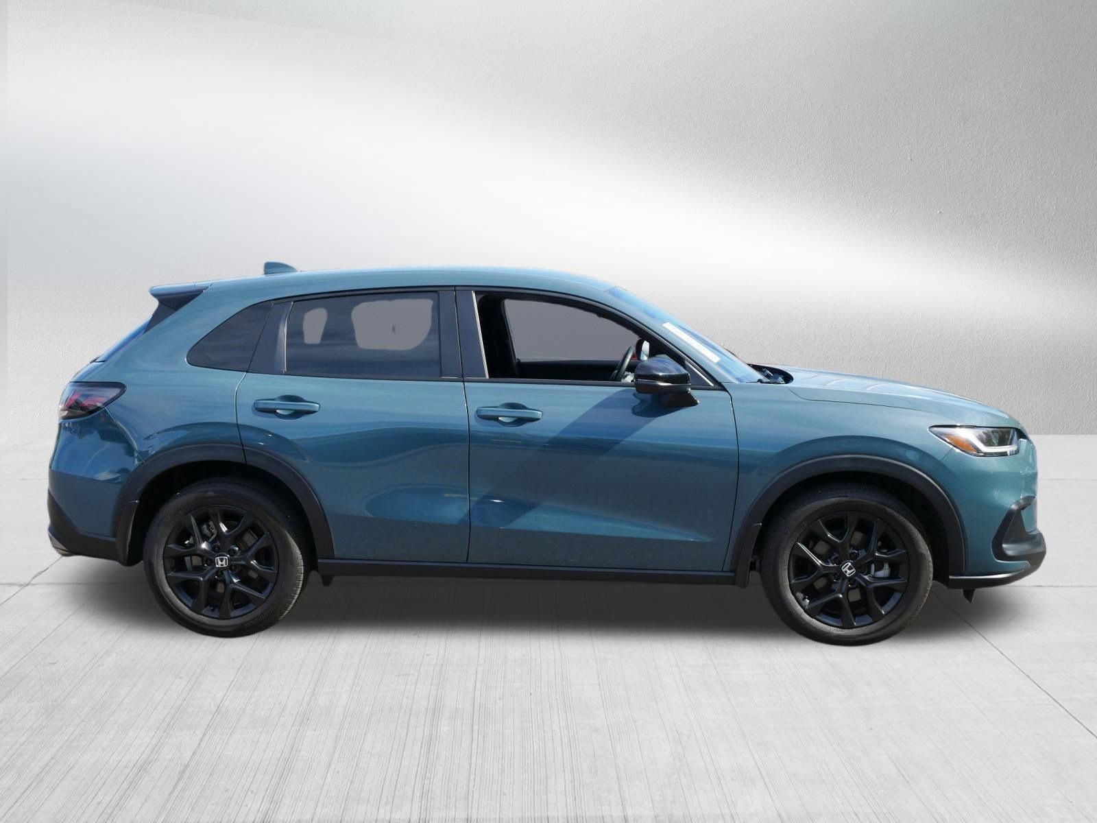 Certified 2025 Honda HR-V Sport image 8