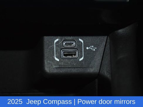 Used 2025 Jeep Compass Limited AWD/4WD image 21
