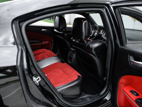 Used 2022 Dodge Charger Scat Pack w/ Dynamics Package RWD image 38