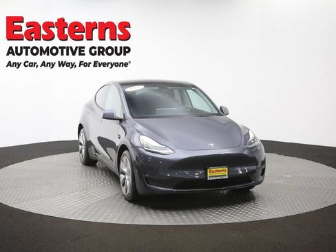 Used 2021 Tesla Model Y Long Range AWD/4WD image 44