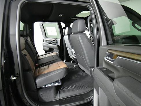 New 2025 Chevrolet Silverado 3500 High Country w/ Technology Package image 25