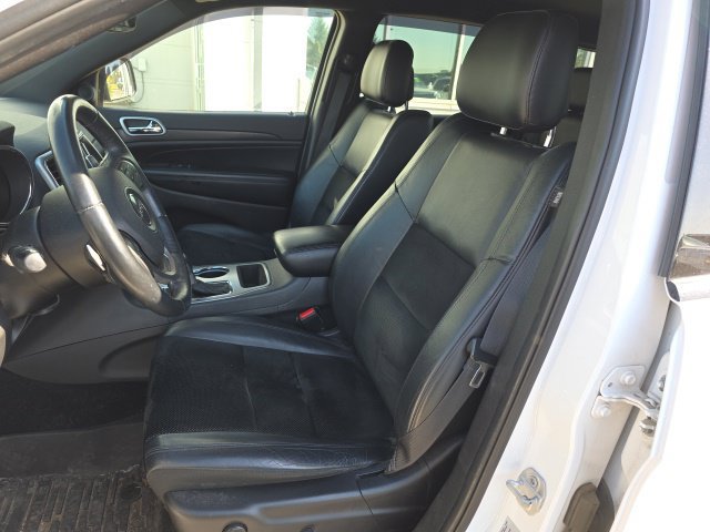 Used 2017 Jeep Grand Cherokee Altitude AWD/4WD image 10