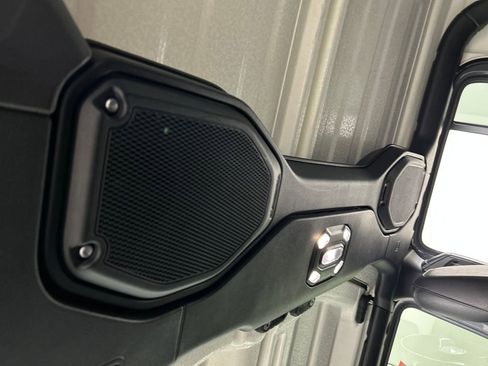 Used 2021 Jeep Gladiator Mojave image 19