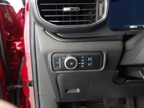 Used 2023 Ford Explorer ST image 24