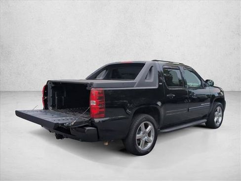 Used 2007 Chevrolet Avalanche LTZ w/ LTZ Preferred Equipment Group AWD/4WD image 5