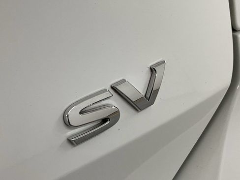 Used 2017 Nissan Rogue SV FWD image 23