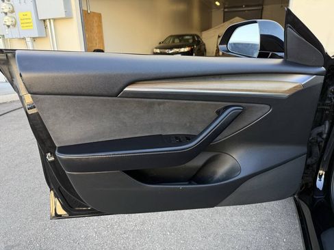 Used 2023 Tesla Model 3 Standard Range RWD image 30