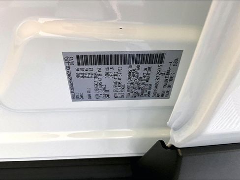 New 2025 Nissan Rogue S image 71