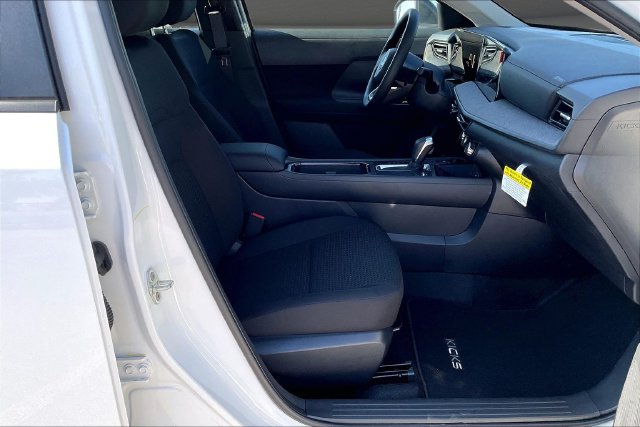 New 2027 Nissan Kicks S FWD image 10