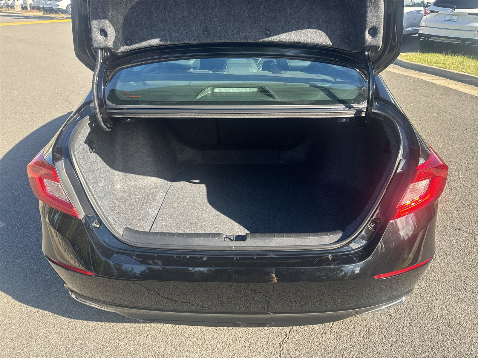 Certified 2022 Honda Accord Sport image 31
