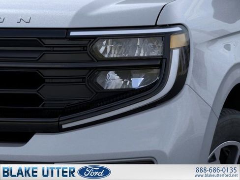 New 2026 Ford Expedition Active image 18