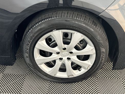 Used 2022 Toyota Corolla LE image 11