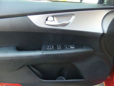 Used 2023 Kia Forte LXS image 48