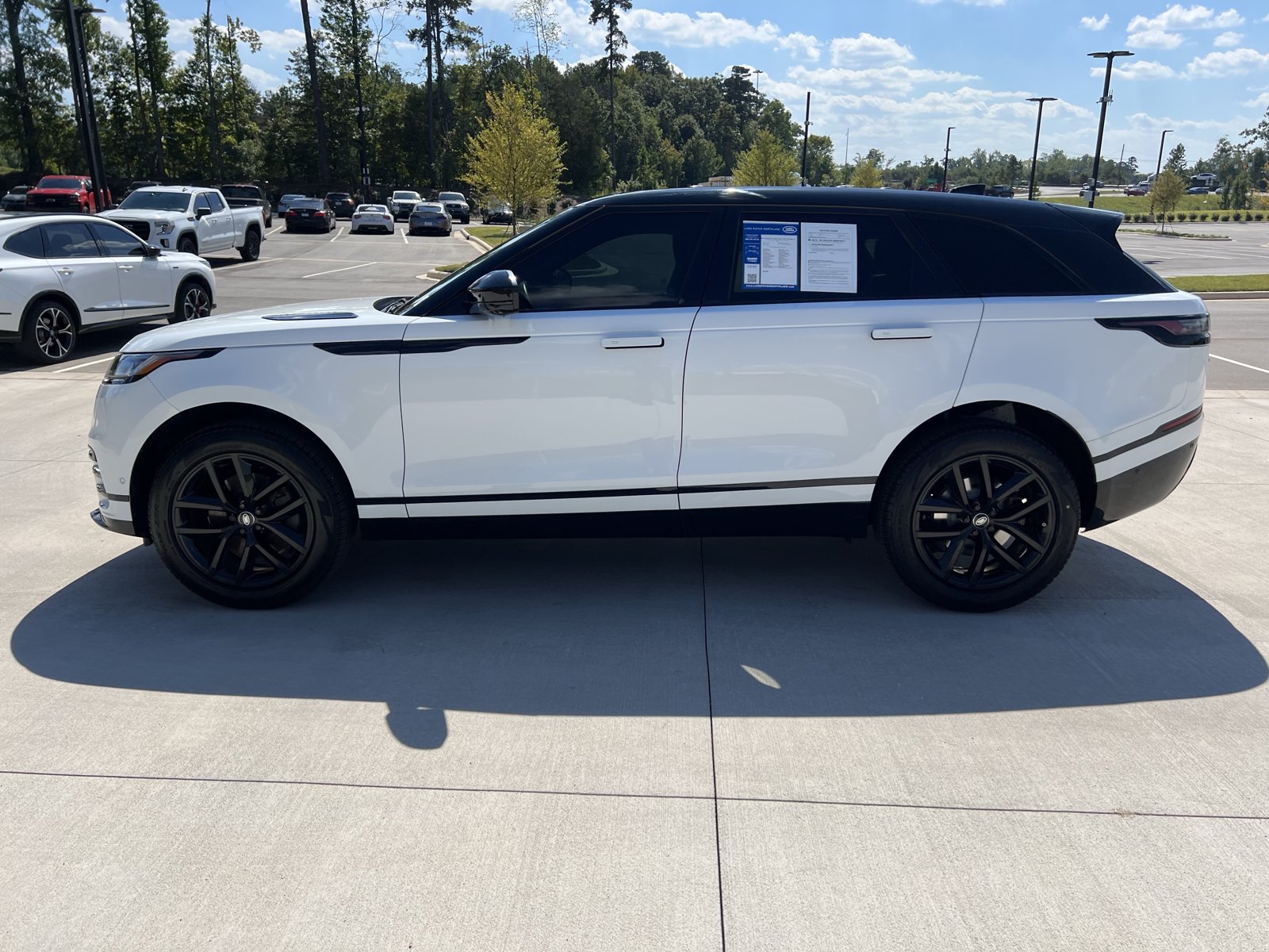 Used 2024 Land Rover Range Rover Velar Dynamic SE AWD/4WD image 5
