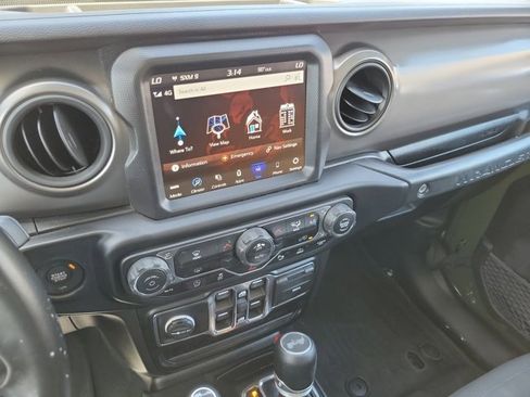 Used 2022 Jeep Wrangler Unlimited Sport AWD/4WD image 24