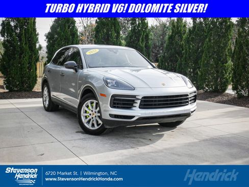 Used 2022 Porsche Cayenne E-Hybrid image 1