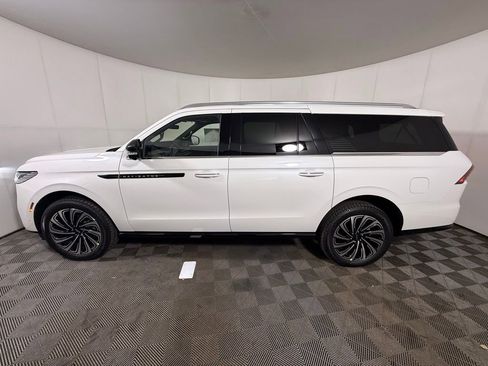 New 2025 Lincoln Navigator L Black Label image 2