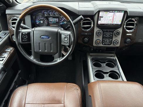 Used 2015 Ford F250 Platinum image 3