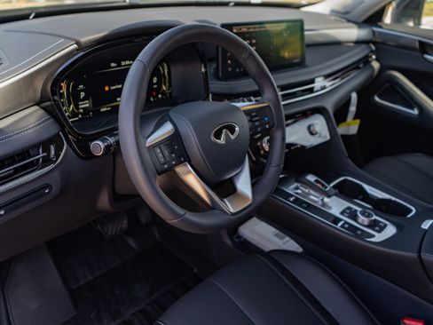 Certified 2026 INFINITI QX60 Luxe w/ Cargo Package FWD image 8