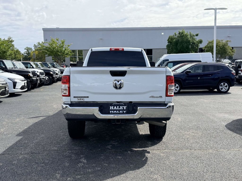 Used 2024 RAM 2500 Big Horn AWD/4WD image 3