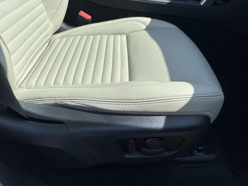 Used 2024 Land Rover Discovery Sport S AWD/4WD image 12