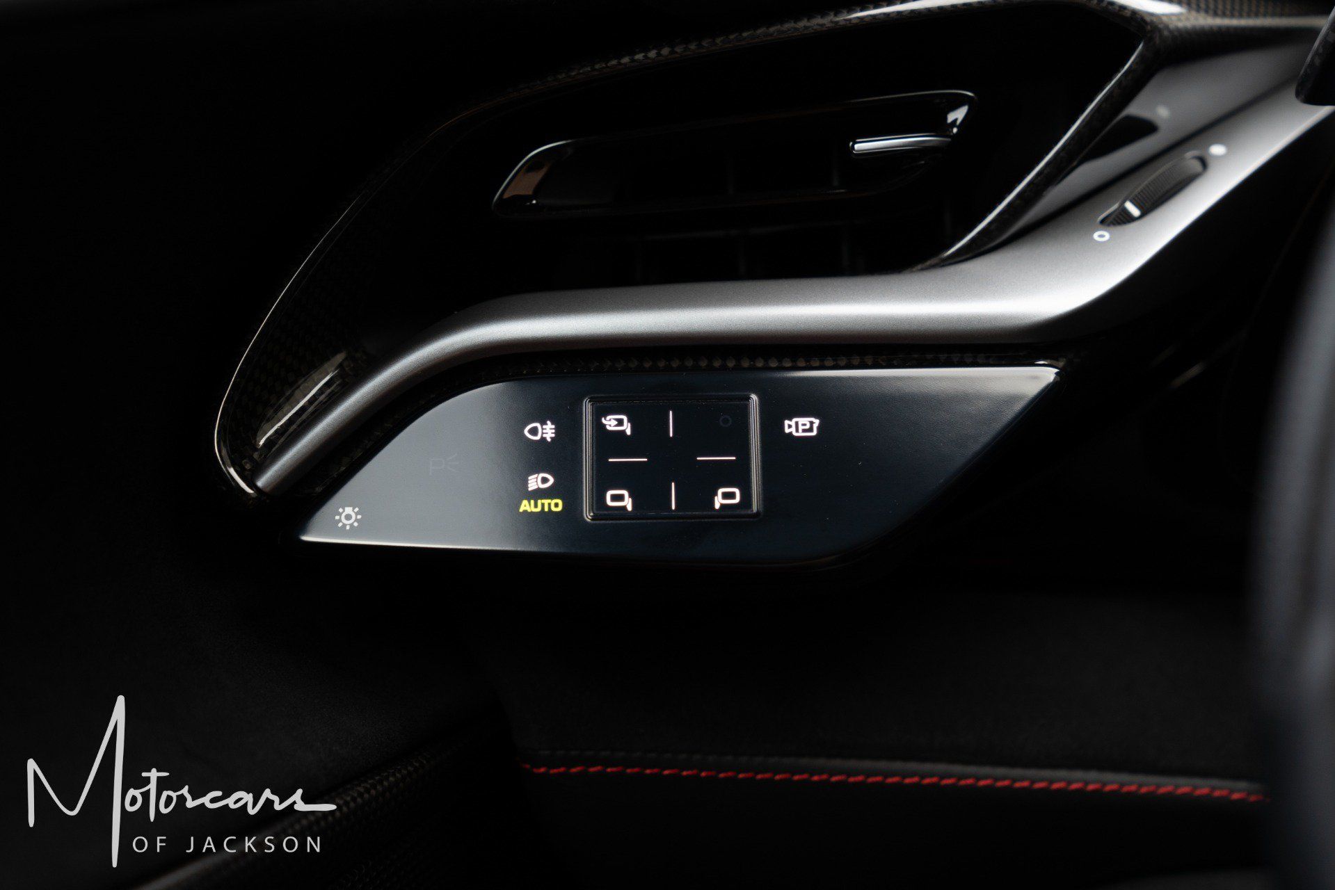 Used 2022 Ferrari SF90 Stradale AWD/4WD image 27