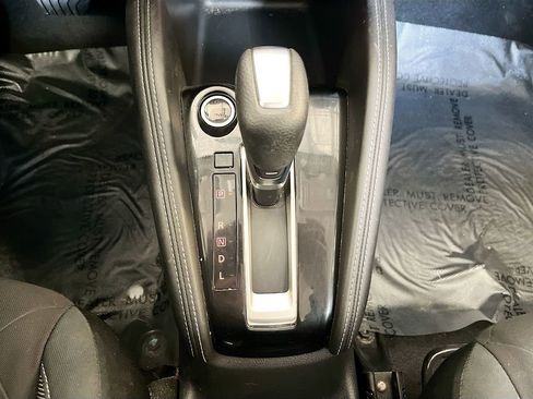 Used 2019 Nissan Kicks SV image 16