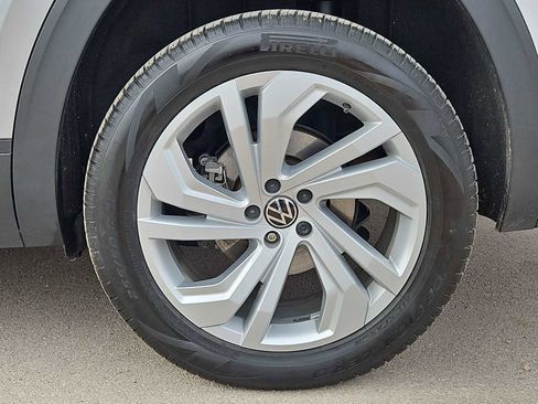 Used 2021 Volkswagen Atlas SE image 13