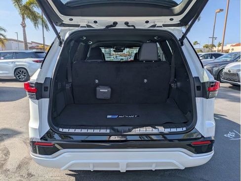 New 2026 Lexus TX 500h AWD image 21