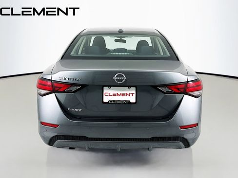 Used 2025 Nissan Sentra SV FWD image 8