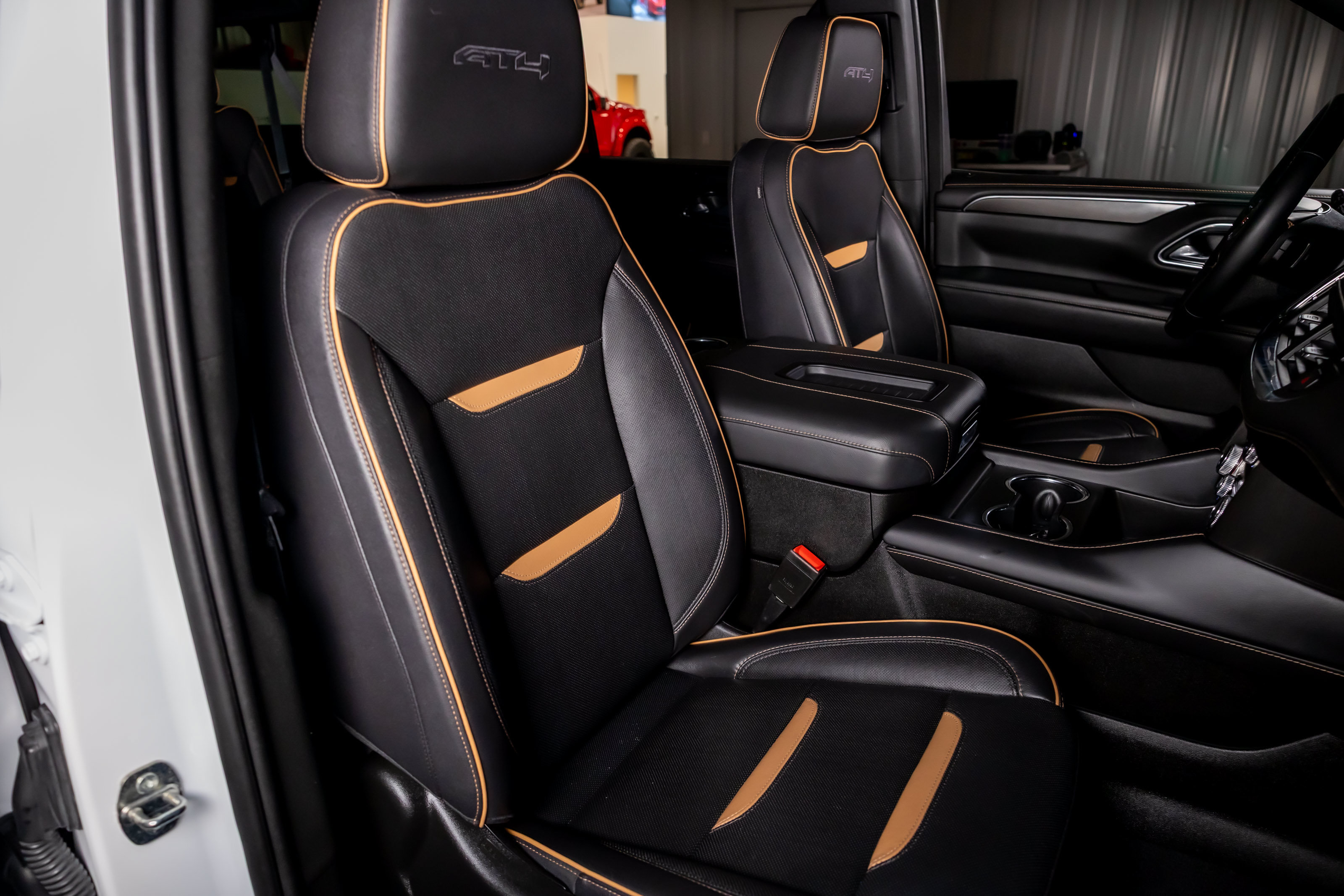 Used 2023 GMC Yukon XL AT4 w/ AT4 Premium Plus Package AWD/4WD image 20