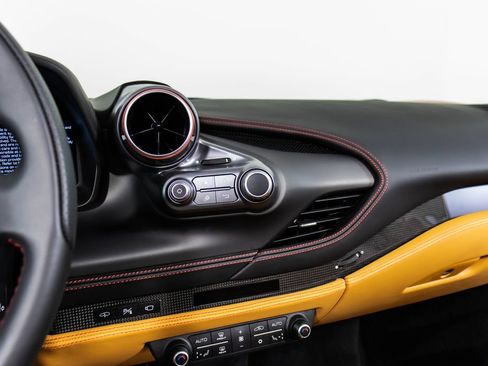 Certified 2023 Ferrari F8 Tributo RWD image 41