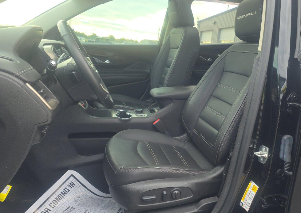 Used 2024 GMC Terrain Denali AWD/4WD image 6