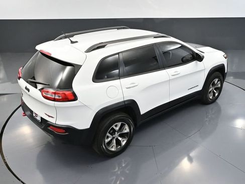 Used 2015 Jeep Cherokee Trailhawk AWD/4WD image 50