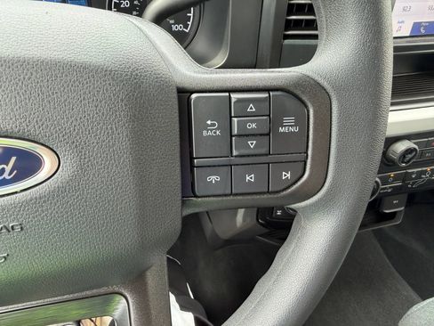 Used 2025 Ford F350 XLT AWD/4WD image 15