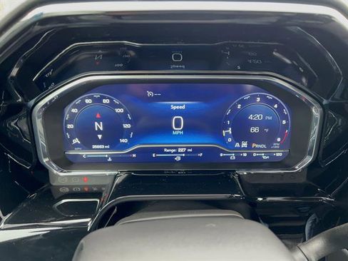 Used 2024 Chevrolet Silverado 2500 LT image 22