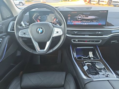 Used 2024 BMW X7 xDrive40i image 19