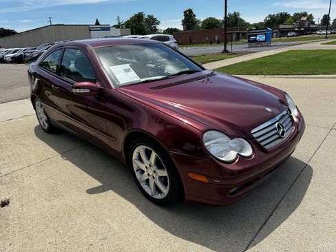 Used 2004 Mercedes-Benz C 230 Coupe image 3