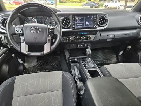 Used 2023 Toyota Tacoma TRD Off-Road w/ Black Out Package (TMS) AWD/4WD image 16